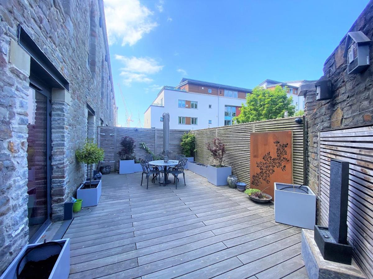 브리스틀 Sublime Waterfront Retreat With Private Terrace 아파트 외부 사진